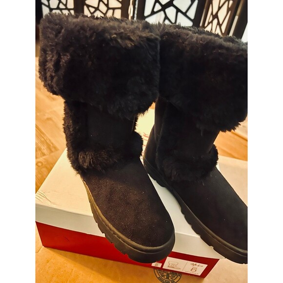Style & Co Witty Black furry boots size 5 - Picture 3 of 3